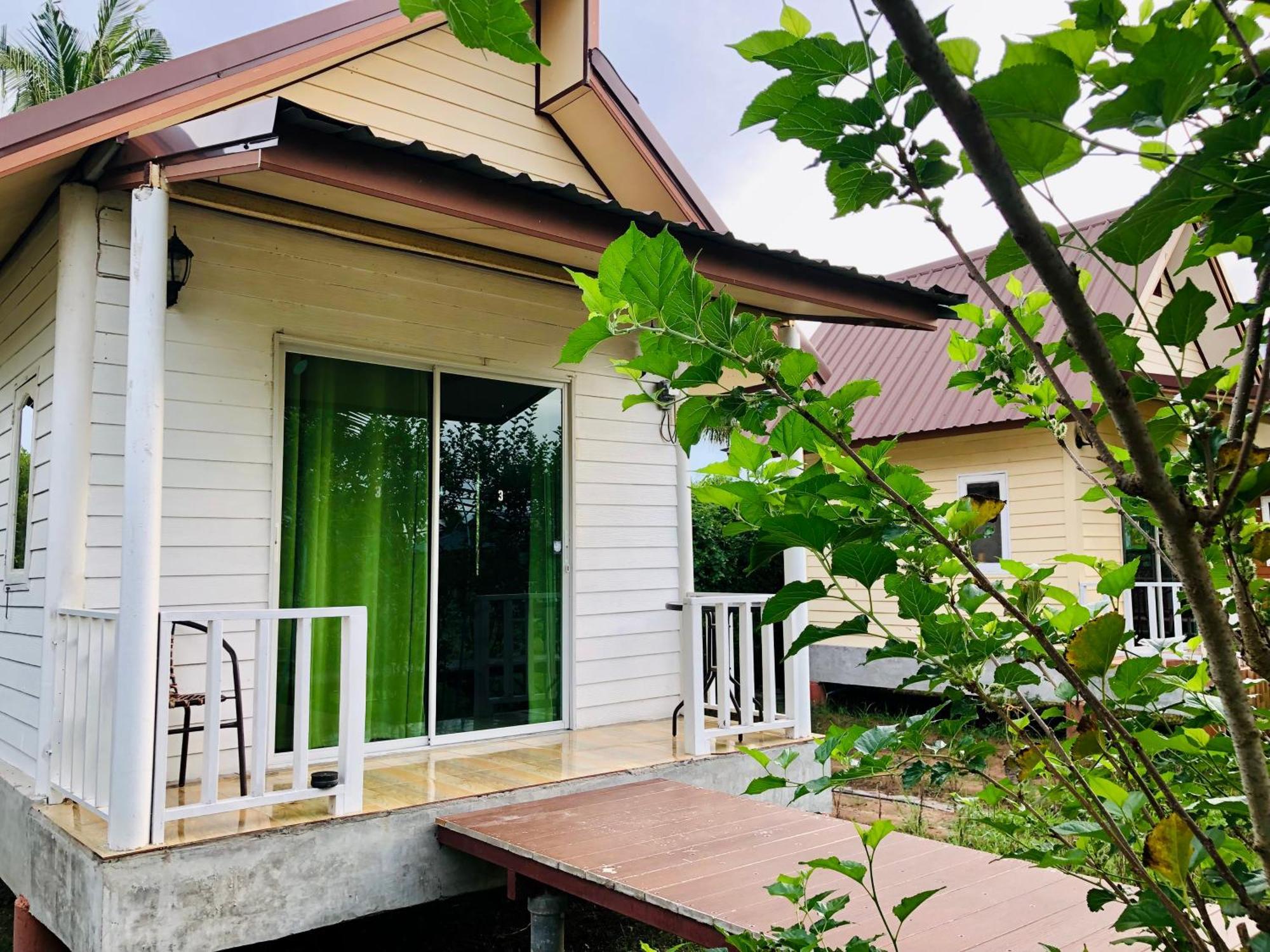 Baan Thung Home Stay Prasat Екстериор снимка