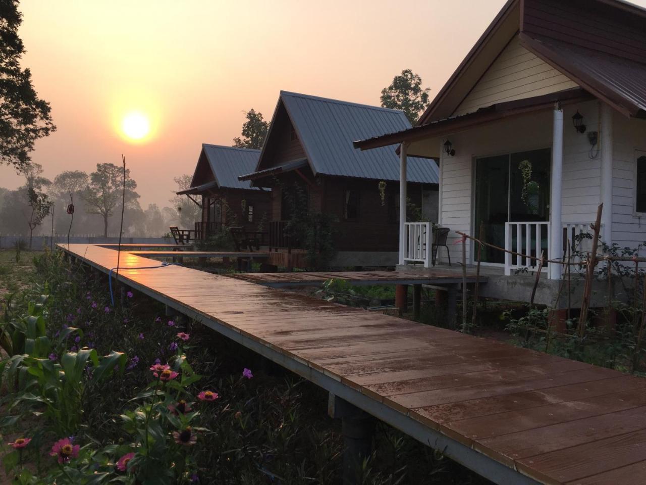 Baan Thung Home Stay Prasat Екстериор снимка