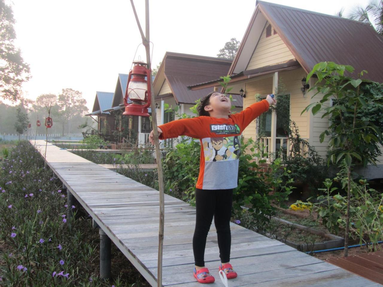 Baan Thung Home Stay Prasat Екстериор снимка