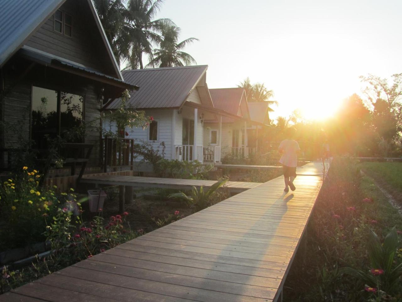 Baan Thung Home Stay Prasat Екстериор снимка