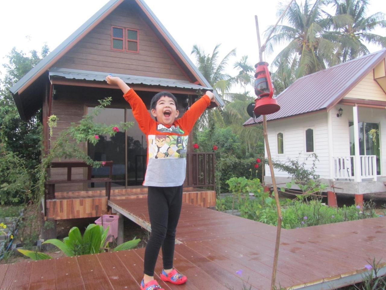 Baan Thung Home Stay Prasat Екстериор снимка