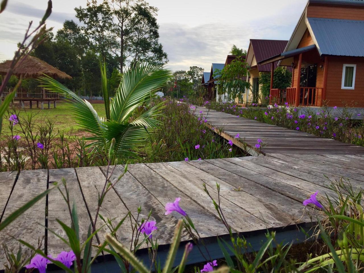 Baan Thung Home Stay Prasat Екстериор снимка