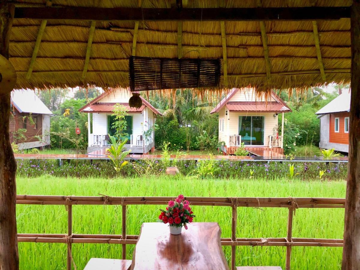 Baan Thung Home Stay Prasat Екстериор снимка