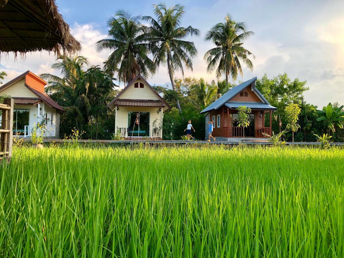 Baan Thung Home Stay Prasat Екстериор снимка