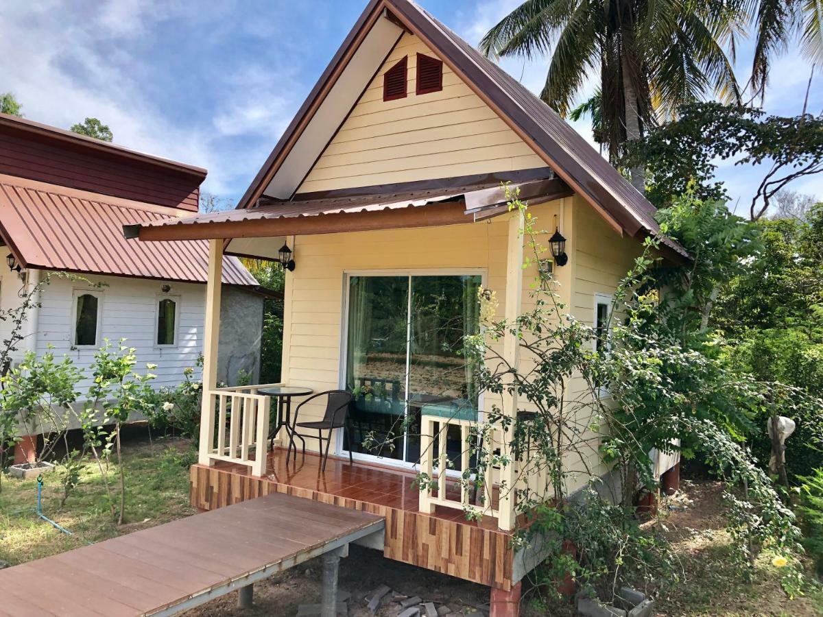 Baan Thung Home Stay Prasat Екстериор снимка