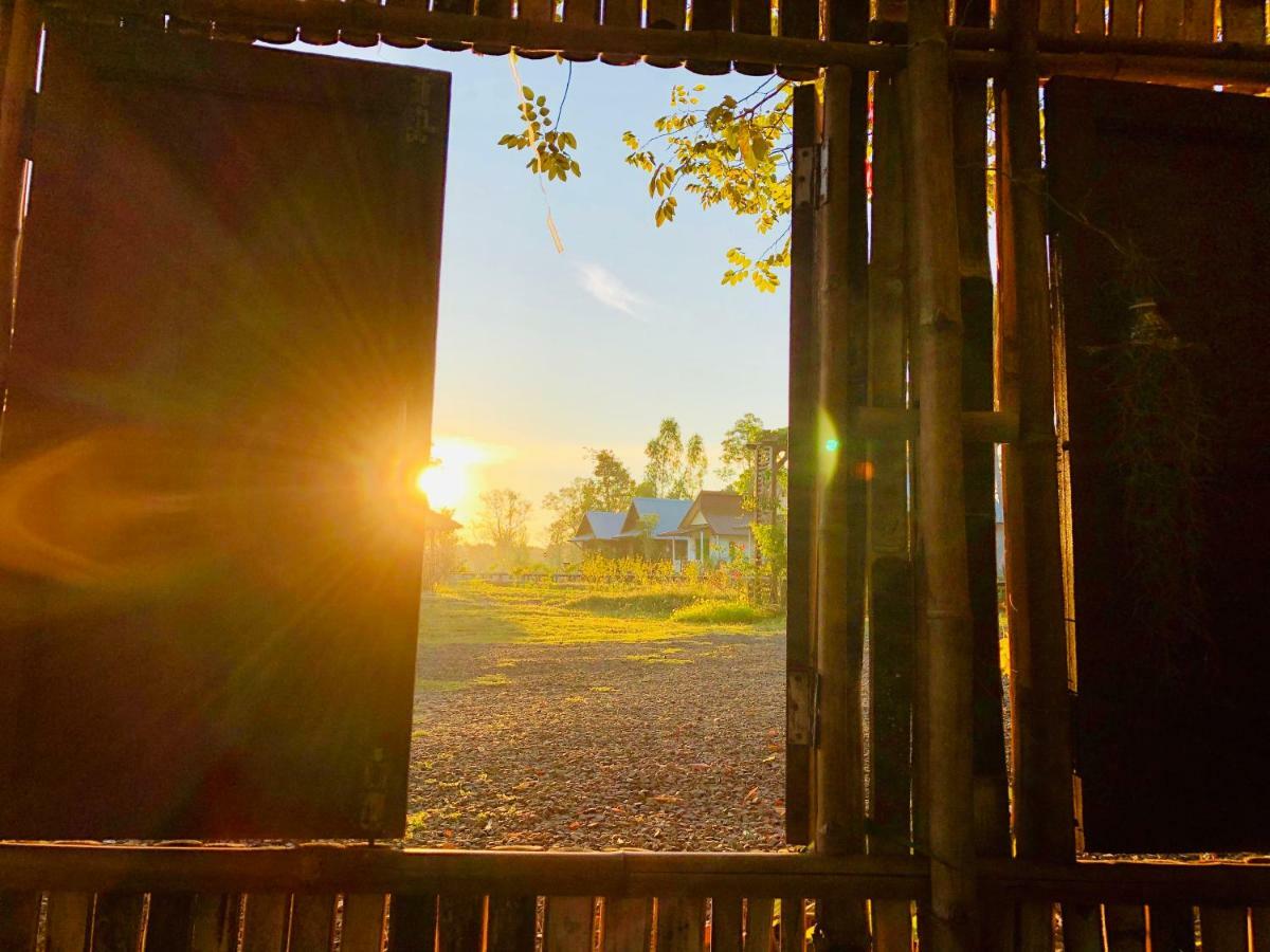 Baan Thung Home Stay Prasat Екстериор снимка